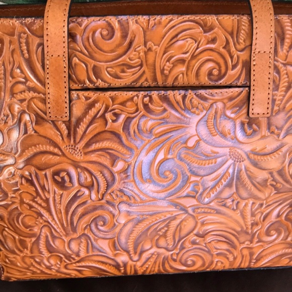 Patricia Nash VARSI Tooled Gold Tote Bag - Picture 2 of 6